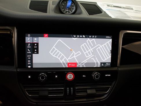 New 2026 Porsche Macan S image 29