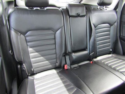 Used 2016 Ford Edge SEL w/ Equipment Group 201A AWD/4WD image 13