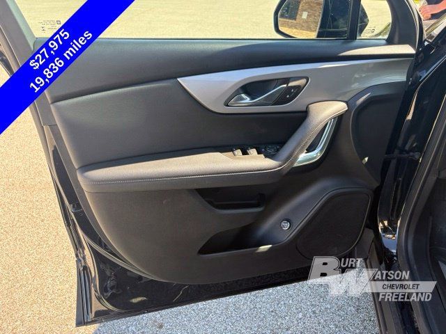 Used 2024 Chevrolet Blazer LT w/ Convenience Package AWD/4WD image 13