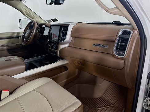Used 2022 RAM 2500 Laramie image 32