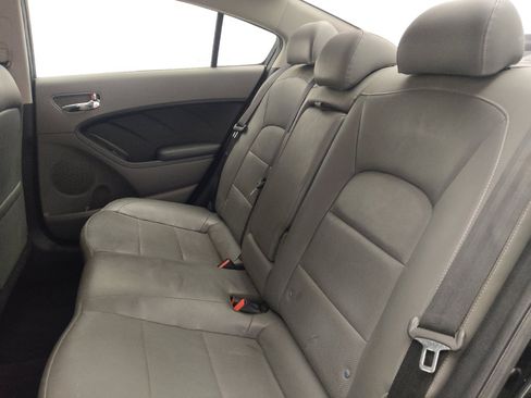 Used 2017 Kia Forte EX FWD image 18