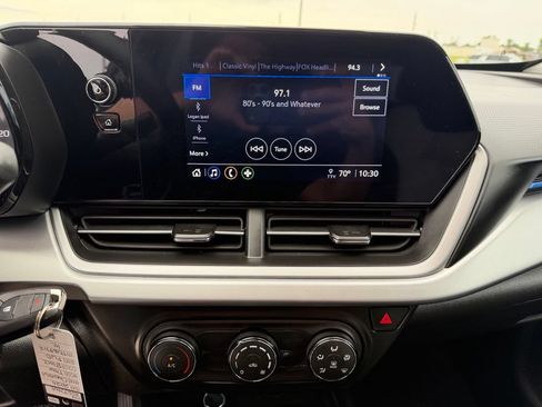 Used 2026 Chevrolet Trax LS FWD image 17