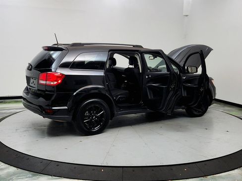 Used 2019 Dodge Journey SE w/ Premium Group FWD image 11