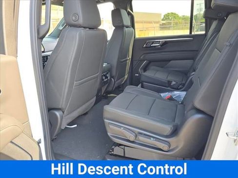 New 2026 Chevrolet Suburban LT w/ Comfort Package AWD/4WD image 16