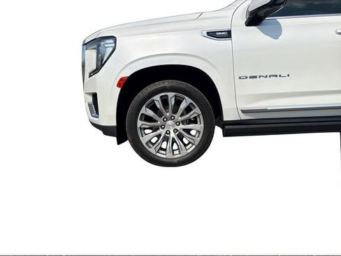 Used 2021 GMC Yukon XL Denali w/ Denali Premium Package RWD image 31