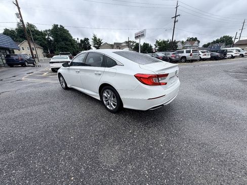 Used 2018 Honda Accord LX image 21