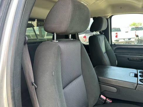 Used 2010 Chevrolet Silverado 1500 LT w/ Power Pack Plus AWD/4WD image 16