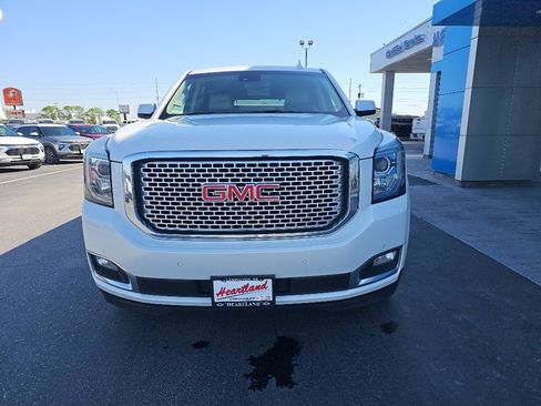 Used 2017 GMC Yukon Denali w/ Open Road Package AWD/4WD image 8