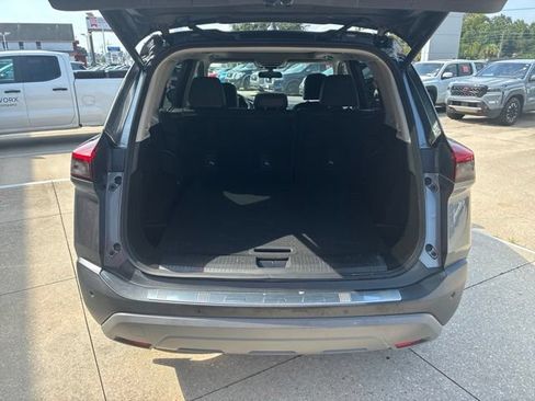 Used 2023 Nissan Rogue SV w/ SV Premium B Package FWD image 8