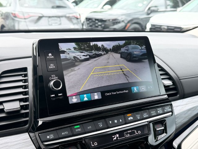 Used 2026 Honda Odyssey Elite image 25