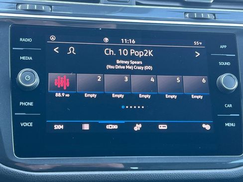 Used 2022 Volkswagen Tiguan SE image 19