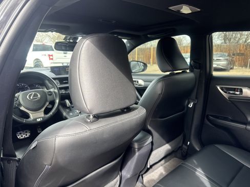 Used 2015 Lexus CT 200h image 14