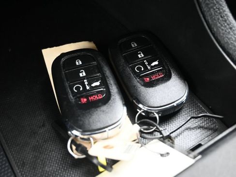 Used 2023 Honda Pilot EX-L image 14