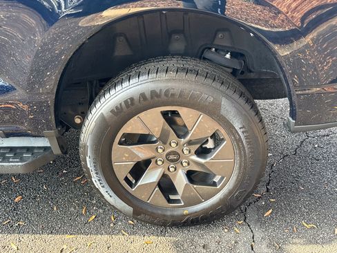 New 2025 Ford F150 Lightning Flash AWD/4WD image 20