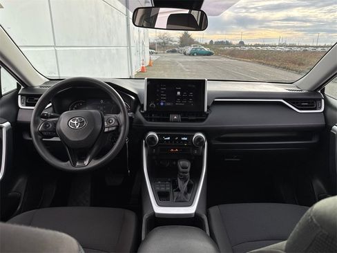 Used 2025 Toyota RAV4 LE image 15