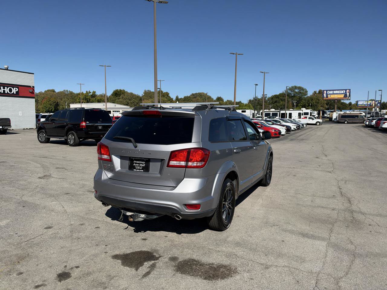Used 2019 Dodge Journey SE w/ Connectivity Group AWD/4WD image 3