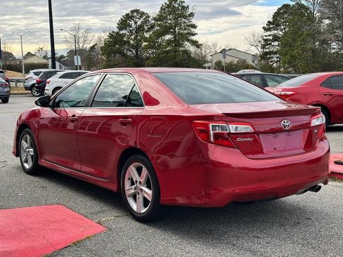 Used 2013 Toyota Camry SE image 5