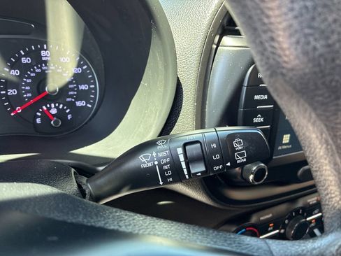 Used 2021 Kia Soul S FWD image 27