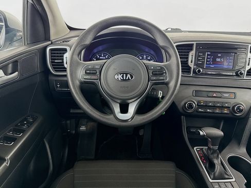 Used 2018 Kia Sportage LX AWD/4WD image 16