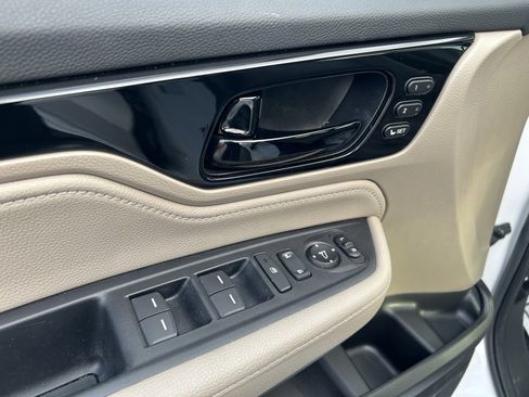 Used 2023 Honda Odyssey Touring image 10