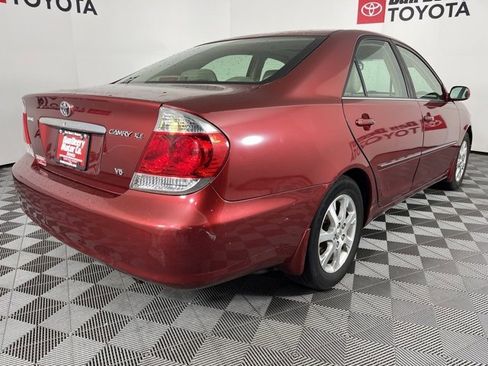 Used 2005 Toyota Camry XLE image 23