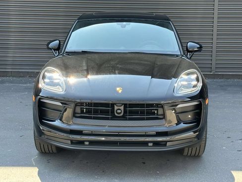 Used 2026 Porsche Macan AWD/4WD image 8