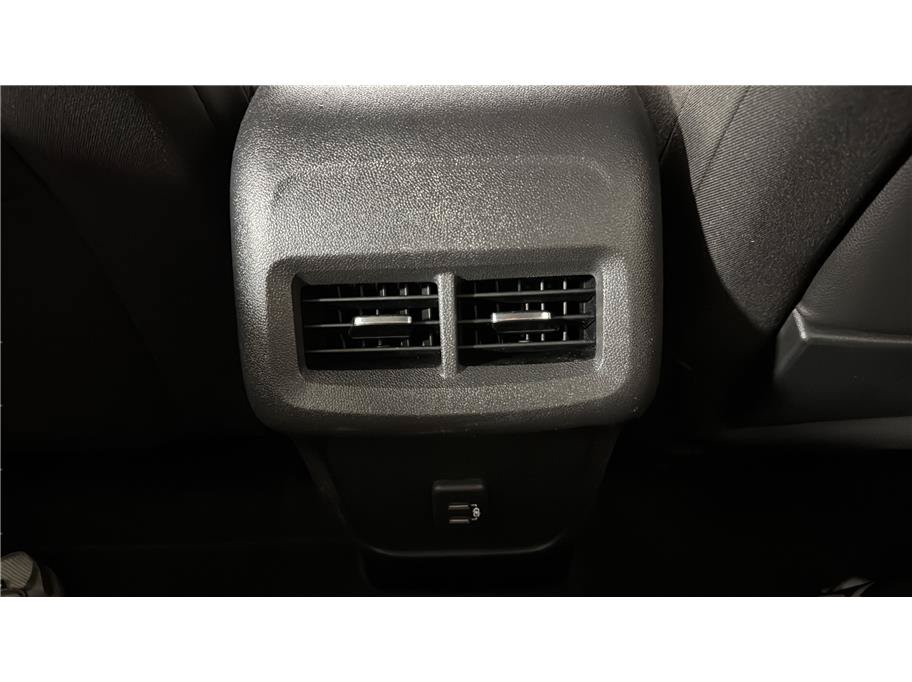 Used 2020 GMC Terrain SLE FWD image 17