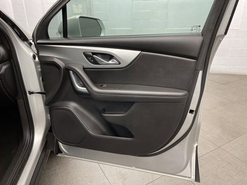 Used 2020 Chevrolet Blazer LT image 27