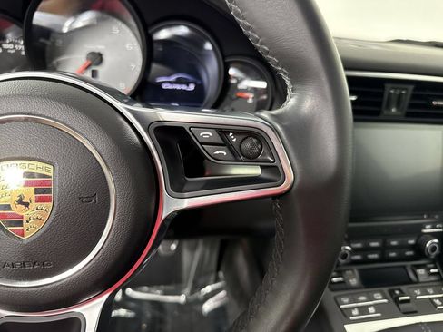 Certified 2017 Porsche 911 Carrera S RWD image 38