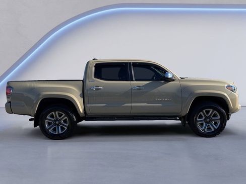 Used 2019 Toyota Tacoma Limited image 2