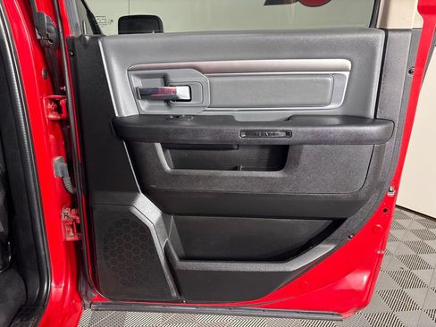 Used 2022 RAM 1500 Classic SLT RWD image 38