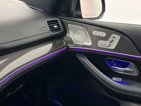 Used 2023 Mercedes-Benz GLS 580 GLS 580 image 33