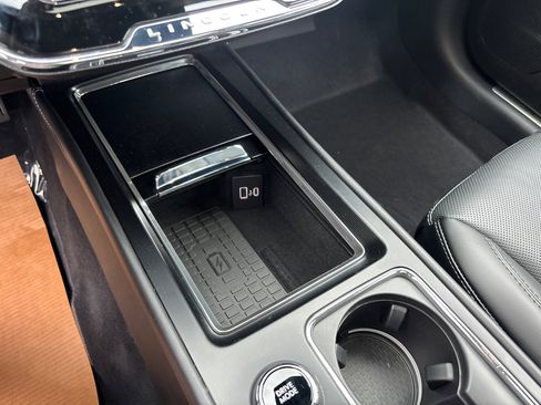 New 2026 Lincoln Corsair Reserve image 23