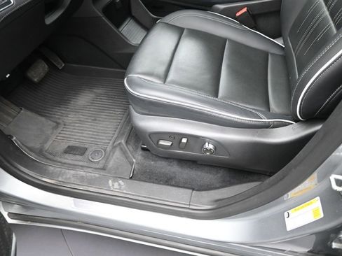 Used 2025 Buick Enclave Avenir w/ Super Cruise Package AWD/4WD image 10