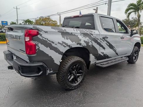 Used 2025 Chevrolet Silverado 1500 Custom Trail Boss w/ LPO, Dark Essentials Package AWD/4WD image 7