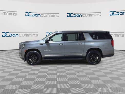 Used 2022 GMC Yukon XL SLT w/ SLT Luxury Package AWD/4WD image 5
