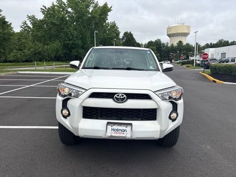 Used 2019 Toyota 4Runner SR5 Premium AWD/4WD image 4