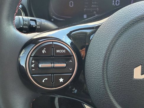 Certified 2025 Kia Soul GT-Line w/ GT-Line Technology Package FWD image 30