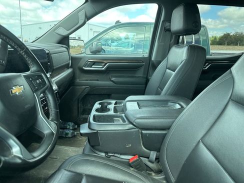 Used 2024 Chevrolet Silverado 1500 LT image 5