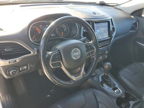 Used 2021 Jeep Cherokee Limited image 14