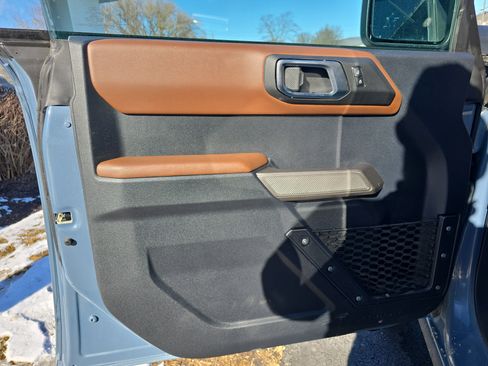 Used 2023 Ford Bronco Outer Banks image 17