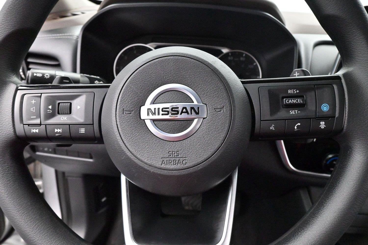 Used 2021 Nissan Rogue SV AWD/4WD image 15