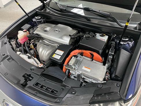 Used 2016 Lexus ES 300h image 16