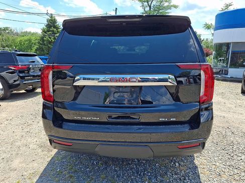Certified 2023 GMC Yukon SLE w/ Gmc Pro Safety Plus Package AWD/4WD image 7