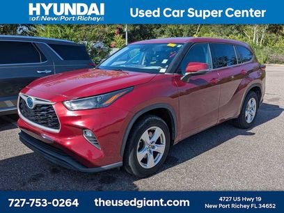 Used 2022 Toyota Highlander LE