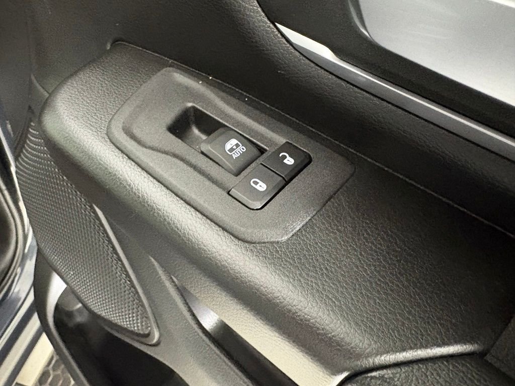 Used 2025 RAM 1500 Big Horn AWD/4WD image 13