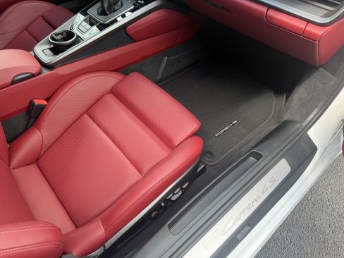 Certified 2023 Porsche 911 Carrera 4S AWD/4WD image 18