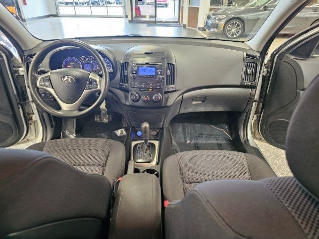 Used 2012 Hyundai Elantra w/ Preferred Pkg FWD image 15