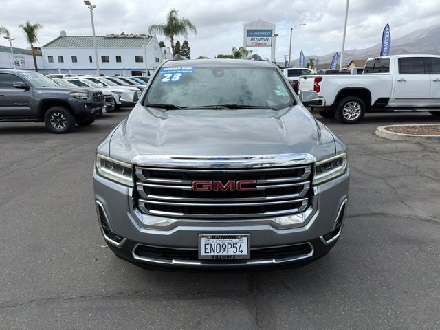 Used 2023 GMC Acadia SLT AWD/4WD image 3