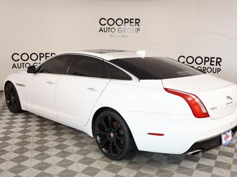 Used 2018 Jaguar XJ L Portfolio image 23